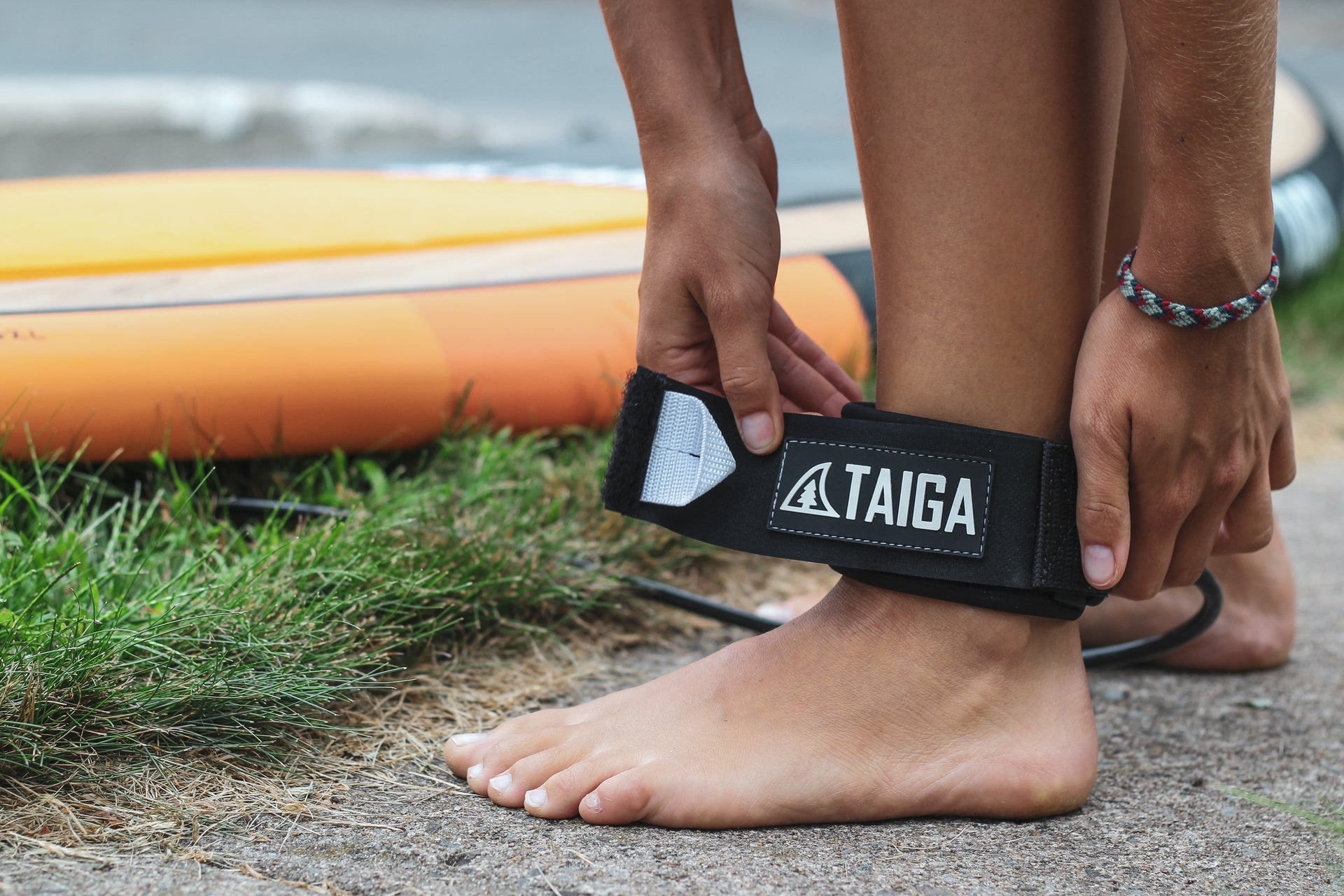 Leash TAIGA sup surf straight 9'